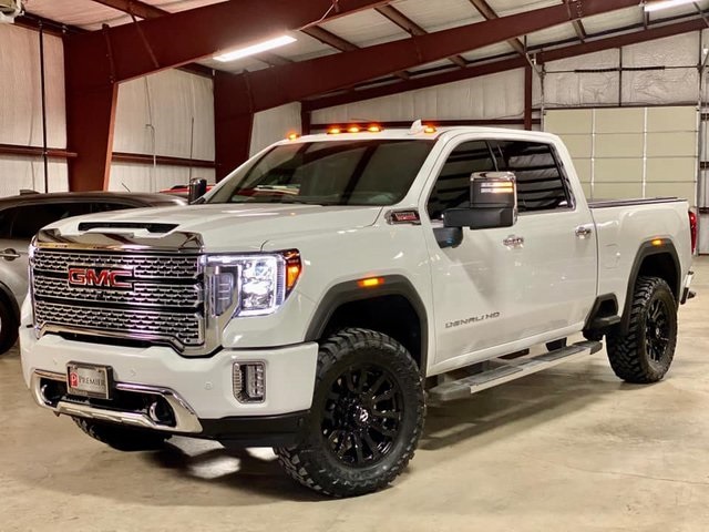 Pre-Owned 2020 GMC Sierra 2500HD Denali